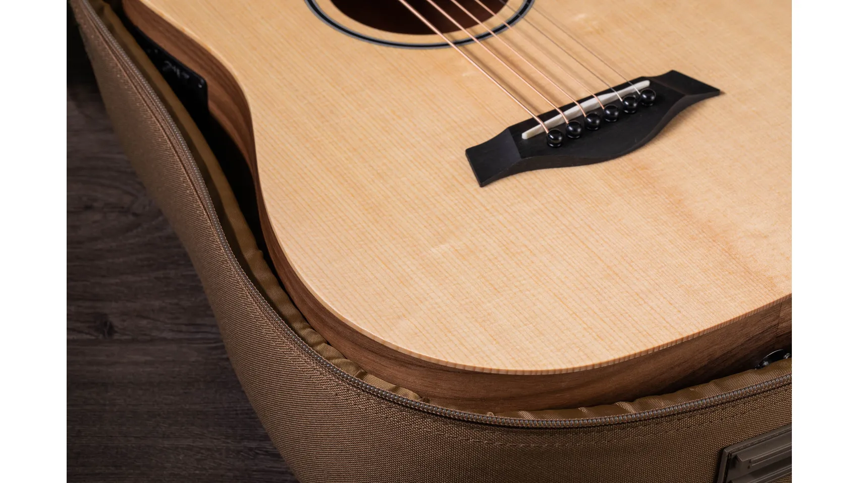 BT1e レイヤード・ウォルナット アコースティック エレクトリック